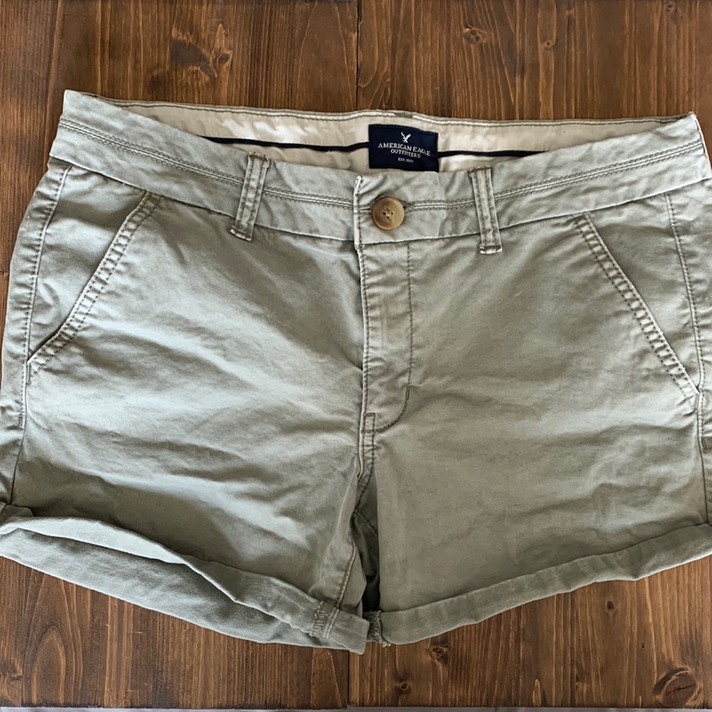 American Eagle size 8 light green midi shorts.